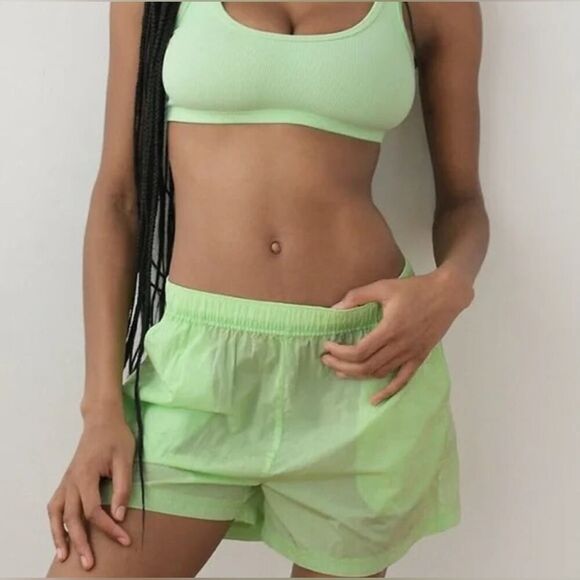 Aritzia Tna Claremont Lightweight 3" Running Shorts in Mint Green size XS - Picture 1 of 7